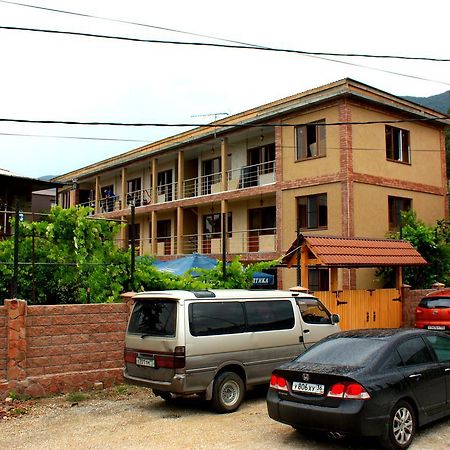Runo Guest House Gagra Eksteriør billede