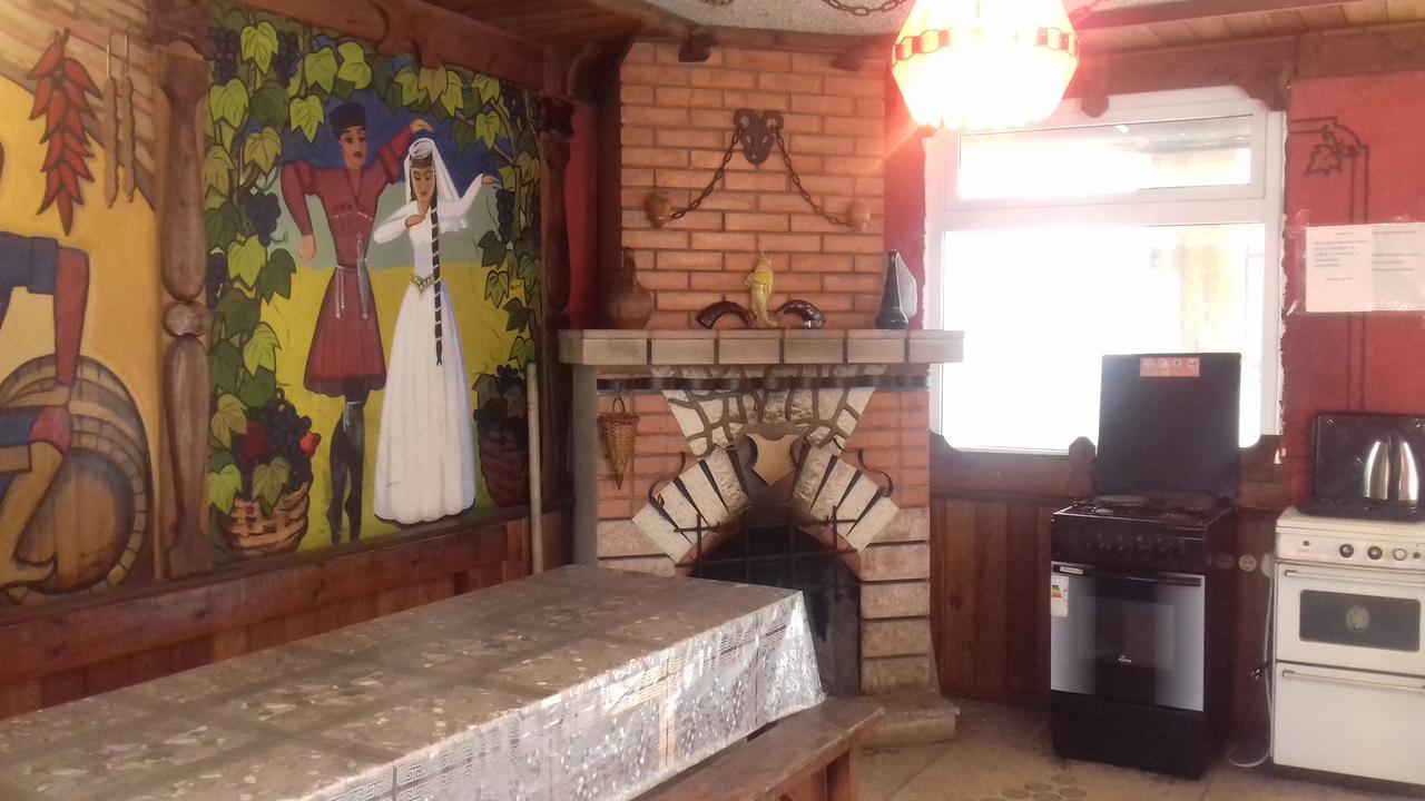 Runo Guest House Gagra Eksteriør billede
